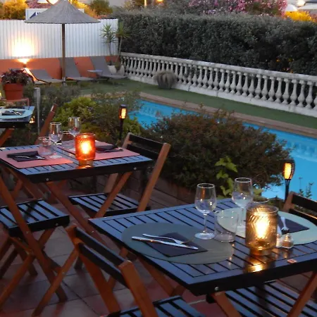 Athena Hotel 2*