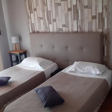 Hotel Athena 2*