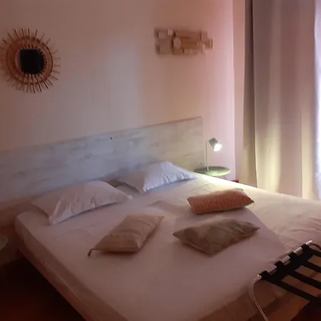 Athena Hotel