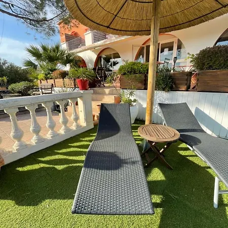 Athena Hotel