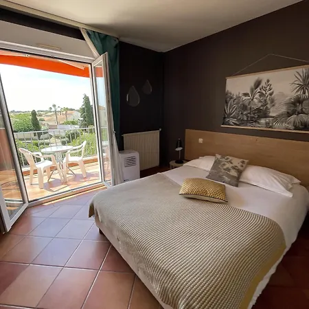 Athena Hotel