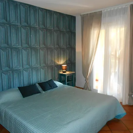 Hotel Athena 2*
