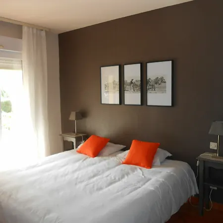 Hotel Athena 2*
