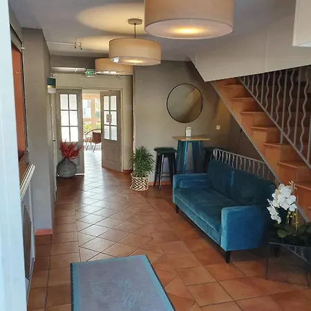 Hotel Athena 2*