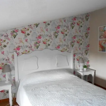 Готель Athena Агд