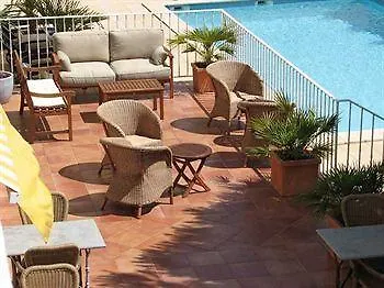 Athena Otel 2*